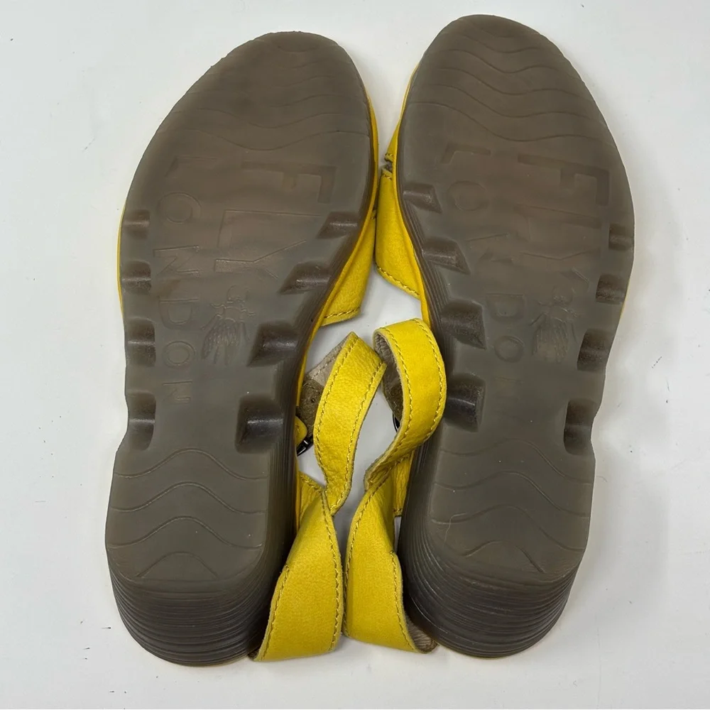 Fly London Yellow Suede Peep Toe Chunky Sandals Size 37 (6-6.5) - Picture 13 of 14